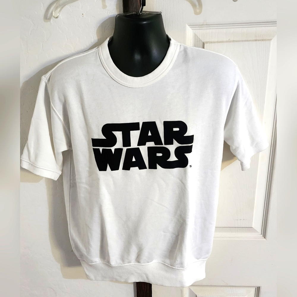 Lucasfilm Star Wars X GU T-Shirt Medium  White Short Sleeve Single Stitched EUC‎